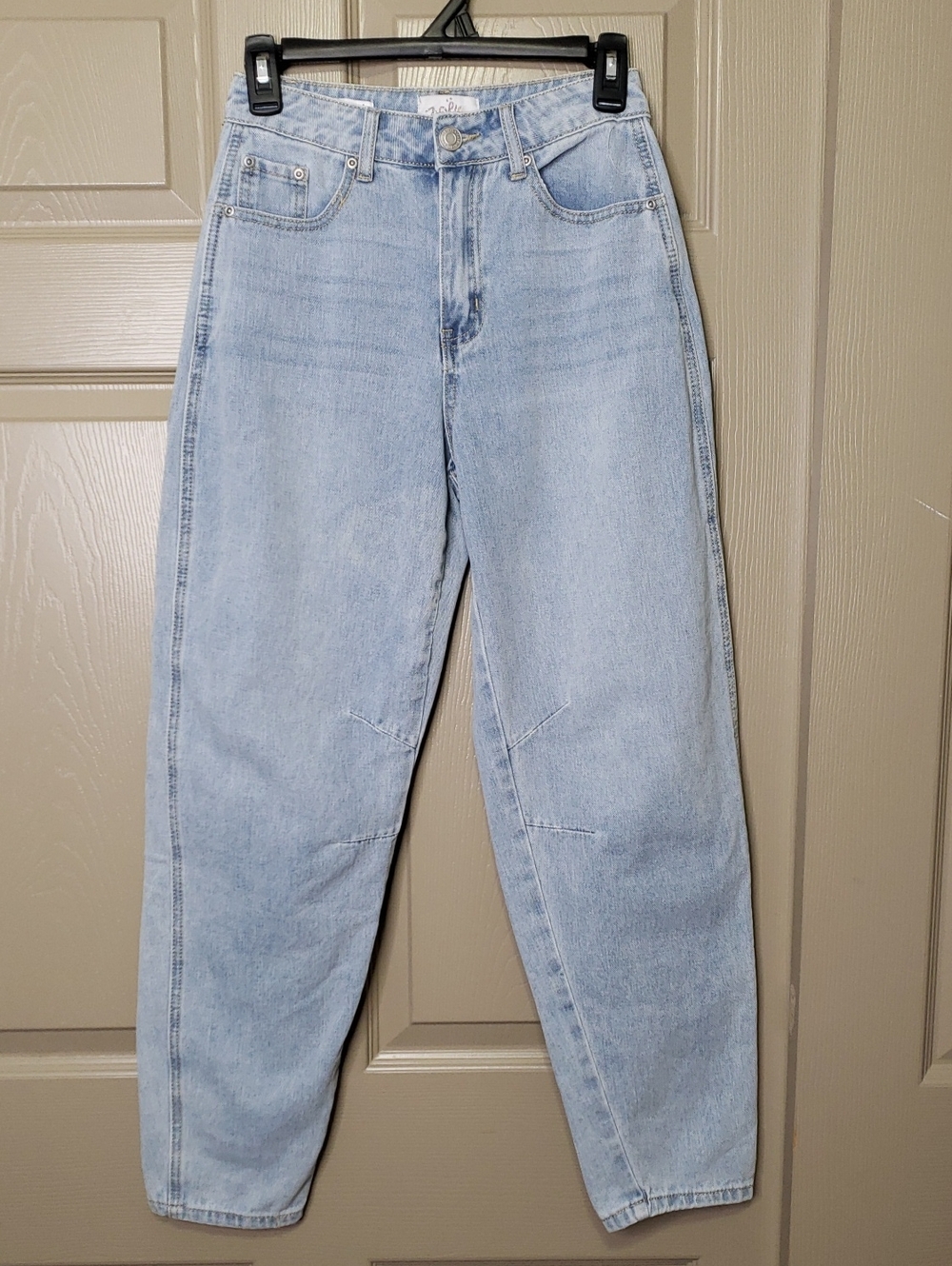 Zoe By Zoe + Phoebe Light Wash High-Rise Women’s Barrel Jeans Size 1